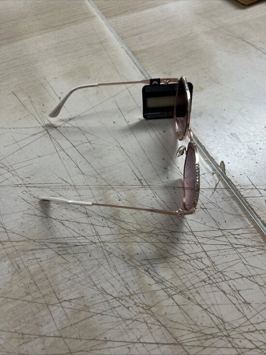 True Religion Women’s Sunglasses Geo Thin Gold? Pink Diamonds NWT main image 7
